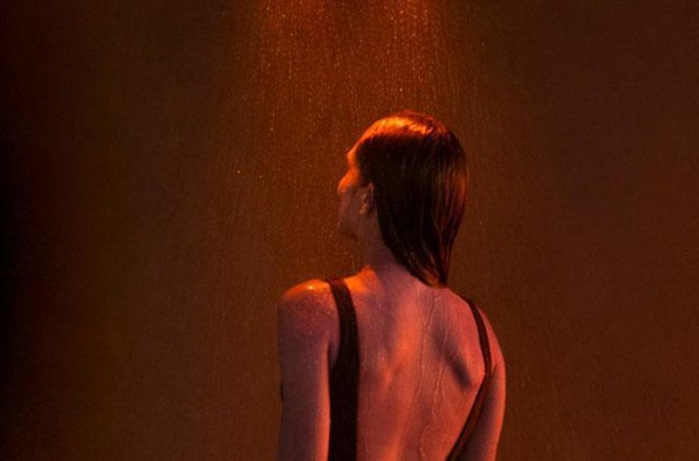 doccia emozionale: experience shower con cromoterapia