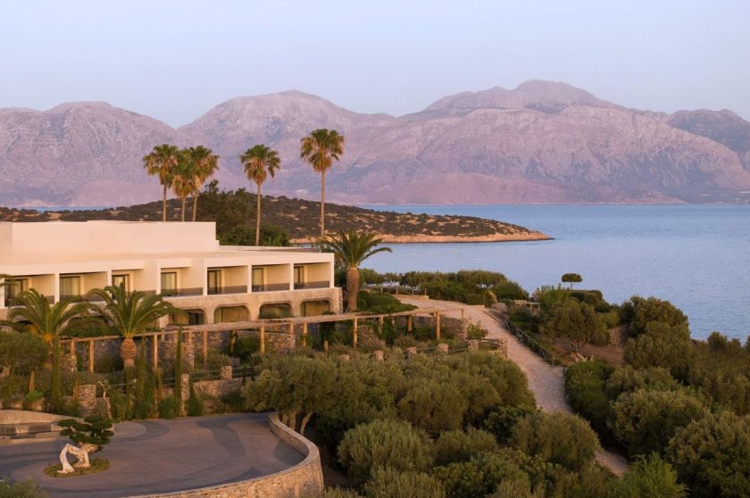 Purezza e Benessere aquaform presso il Minos Palace Resort