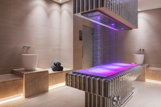 La collezione Horizontal Shower, ridefine il concetto stesso di massaggio ad acqua