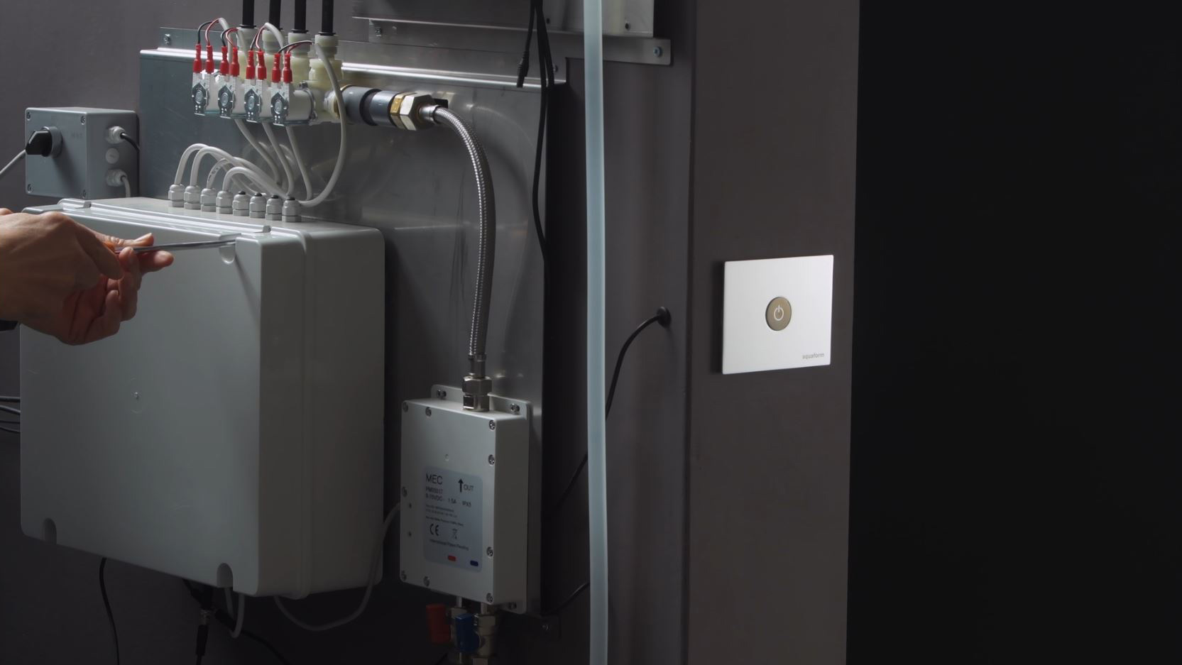 aquaform control system