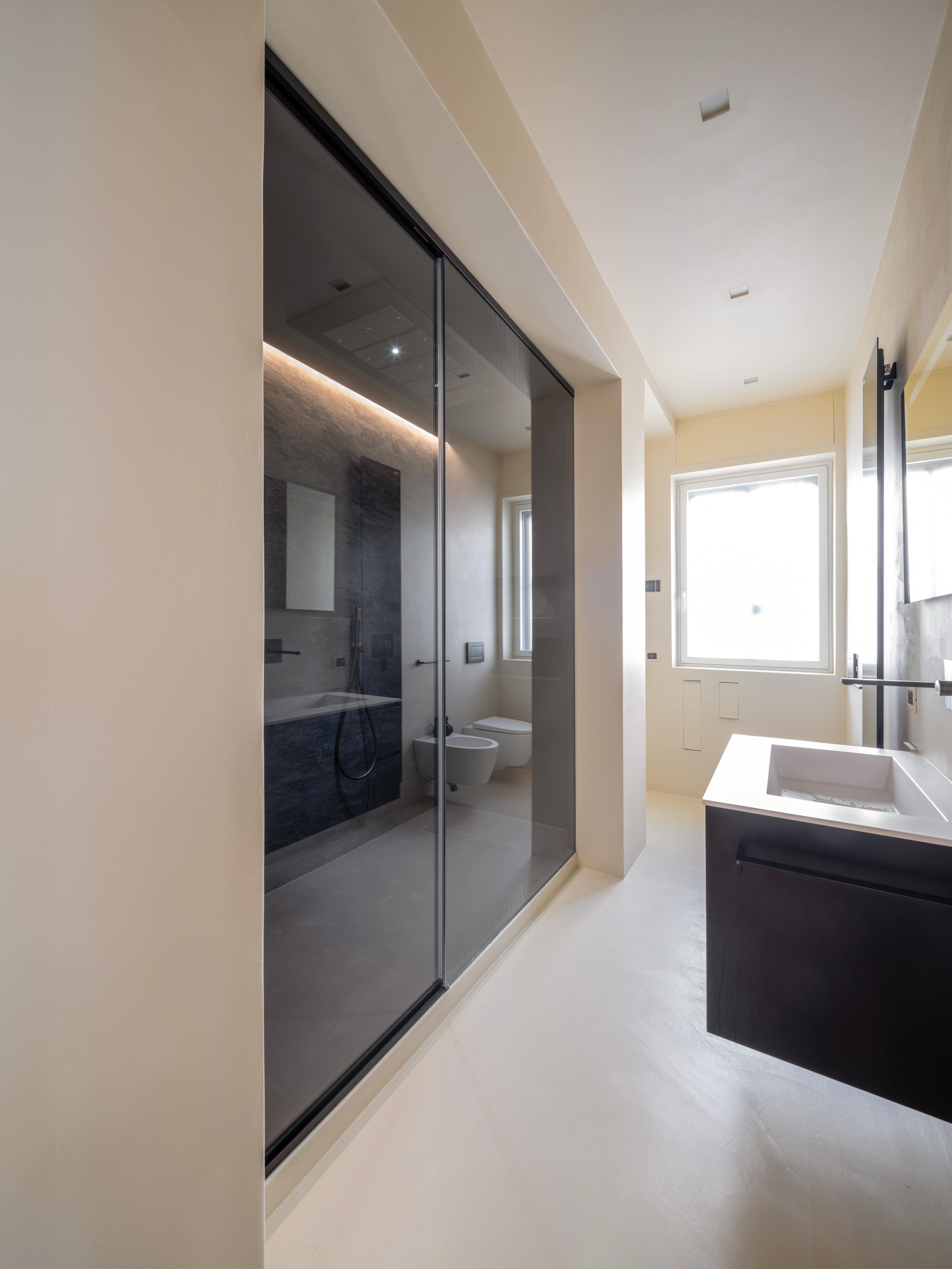 Una doccia emozionale all’interno di un ambiente domestico